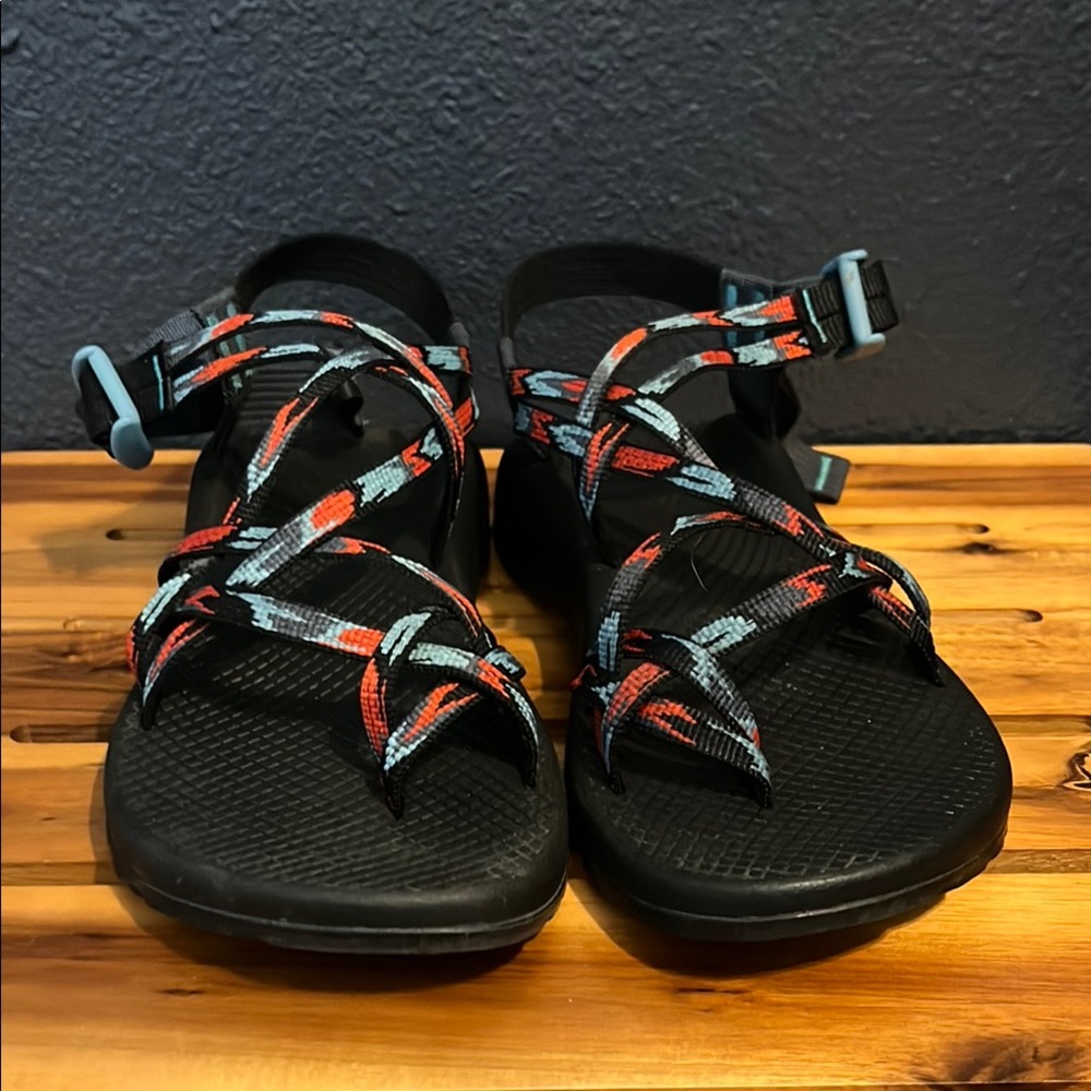 Chaco ZX/2 Classic Sandals Aerial Aqua (blue, red) Women’s Size 9 Brand New